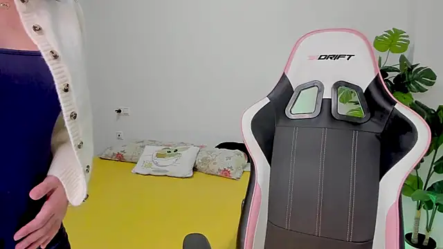 Snapshot of Adriennesexxx chatting on 6, 2, 2025 Adriennesexxx online show from 6, 2, 2025