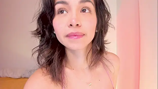 Snapshot of Adriennesexxx chatting on 7, 3, 2025 Adriennesexxx online show from 7, 3, 2025