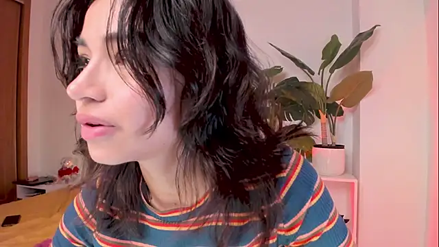 Snapshot of Adriennesexxx chatting on 7, 3, 2025 Adriennesexxx online show from 7, 3, 2025