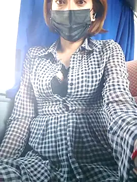 Lunababymylove online show from 2, 3, 2025