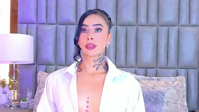 GiahDaniels online show from 20, 6, 2026