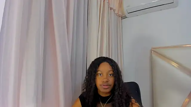 Snapshot of StormiHills chatting on 13, 10, 2025 StormiHills online show from 13, 10, 2025