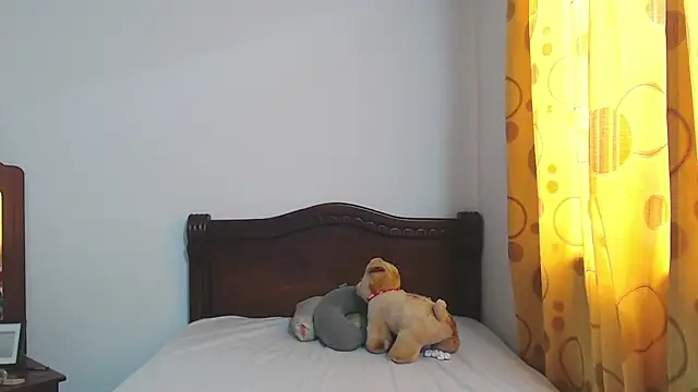 Snapshot of StormiHills chatting on 16, 11, 2025 StormiHills online show from 16, 11, 2025