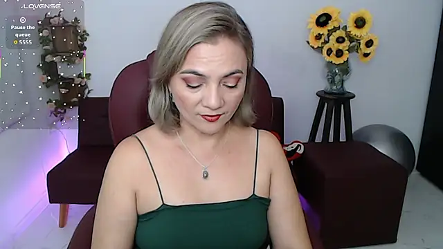 Ghada milf online show from 23, 4, 2026