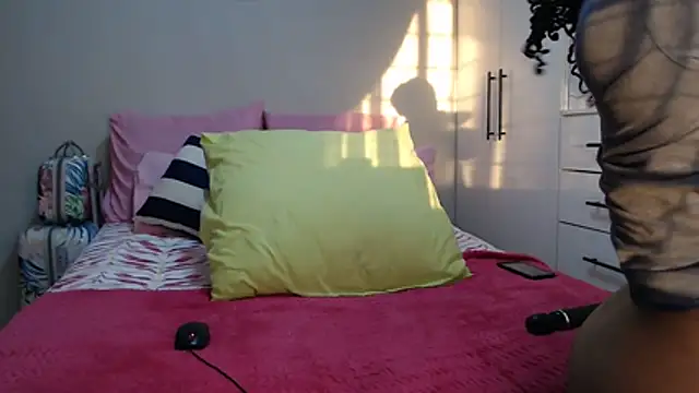 Amberbela online show from 3, 4, 2026