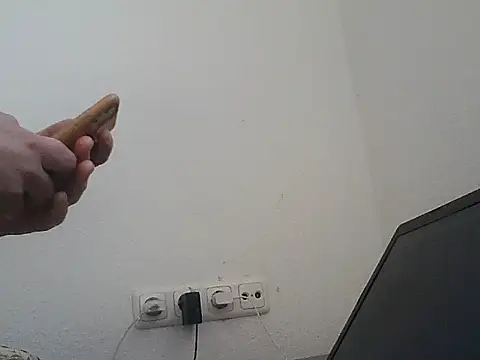 Snapshot of lickthehottie chatting on 5, 7, 2026 lickthehottie online show from 5, 7, 2026
