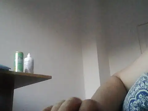 Snapshot of lickthehottie chatting on 20, 7, 2026 lickthehottie online show from 20, 7, 2026