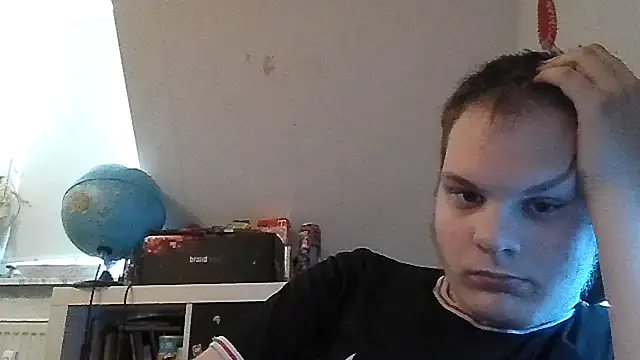 Nicolasjlhkjzl online show from 25, 5, 2026