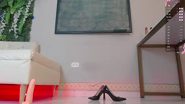 Camilaperson online show from 13, 2, 2025