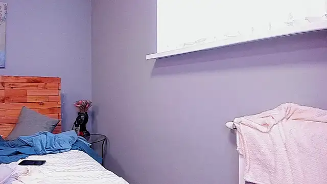 Kendra SXY online show from 8, 3, 2025