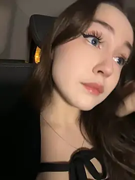 Peachy Dream online show from 16, 1, 2025