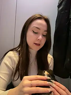 Peachy Dream online show from 22, 3, 2025