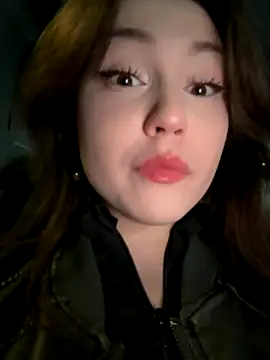 Peachy Dream online show from 19, 9, 2025