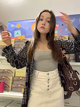 Peachy Dream online show from 13, 6, 2026