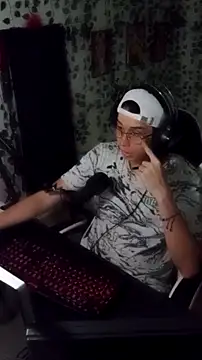 Snapshot of Andy_gray chatting on 12, 9, 2025 Andy gray online show from 12, 9, 2025