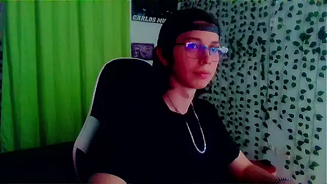 Snapshot of Andy_gray chatting on 23, 9, 2025 Andy gray online show from 23, 9, 2025