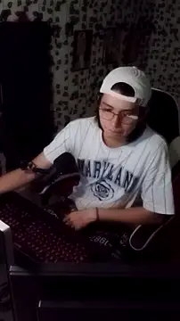 Snapshot of Andy_gray chatting on 2, 10, 2025 Andy gray online show from 2, 10, 2025