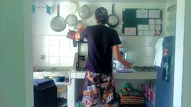 Snapshot of Andy_gray chatting on 13, 10, 2025 Andy gray online show from 13, 10, 2025