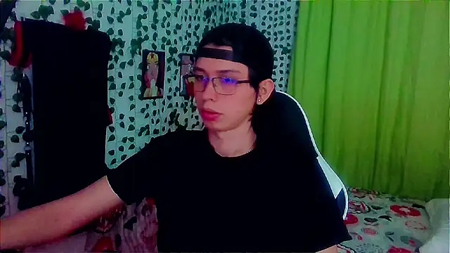 Snapshot of Andy_gray chatting on 15, 10, 2025 Andy gray online show from 15, 10, 2025