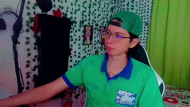 Snapshot of Andy_gray chatting on 16, 10, 2025 Andy gray online show from 16, 10, 2025