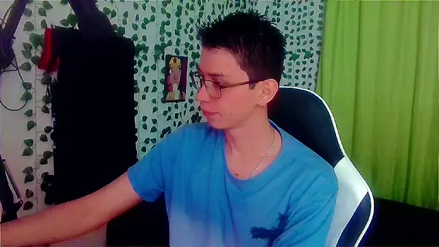 Snapshot of Andy_gray chatting on 19, 10, 2025 Andy gray online show from 19, 10, 2025