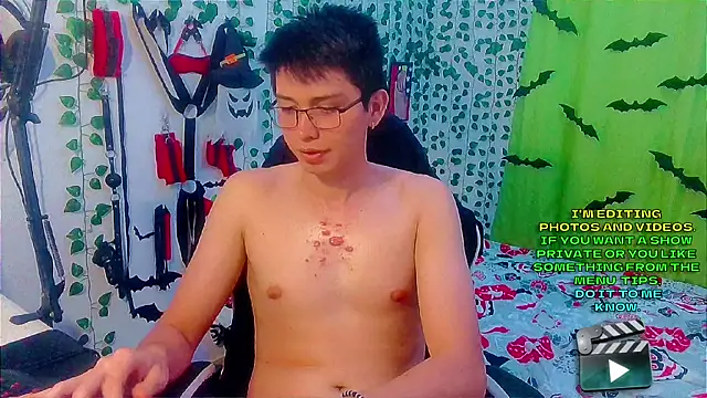 Snapshot of Andy_gray chatting on 12, 11, 2025 Andy gray online show from 12, 11, 2025