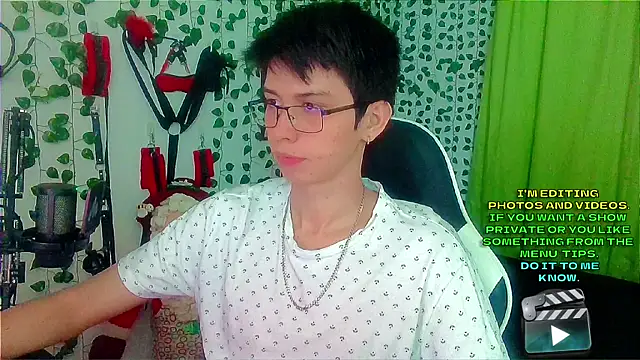 Snapshot of Andy_gray chatting on 14, 12, 2025 Andy gray online show from 14, 12, 2025