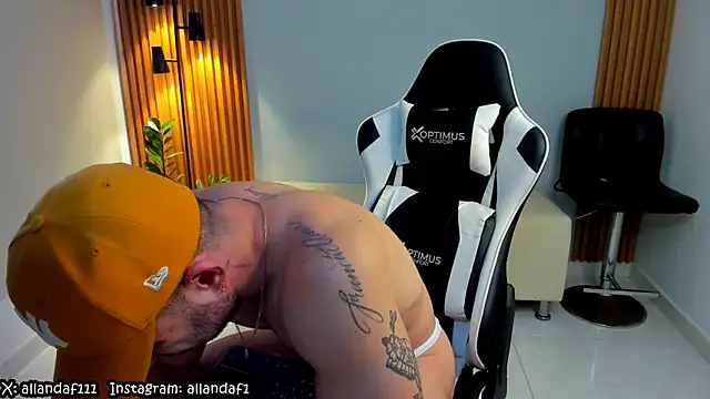 dafboy1 online show from 28, 1, 2025