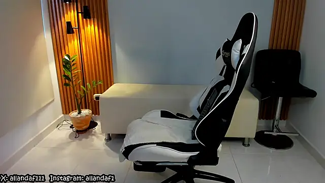 dafboy1 online show from 28, 1, 2025