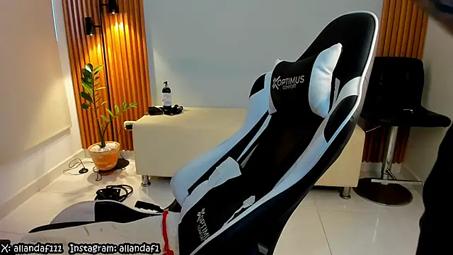 dafboy1 online show from 17, 2, 2025