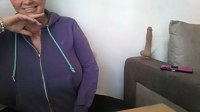 hotsierra4u online show from 4, 3, 2026