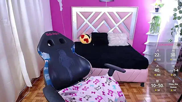 brithany smiith  online show from 11, 1, 2025