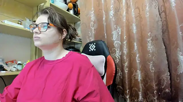 Seductive She Wolf online show from 2, 3, 2026