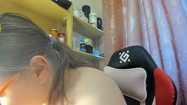 Seductive She Wolf online show from 27, 4, 2026