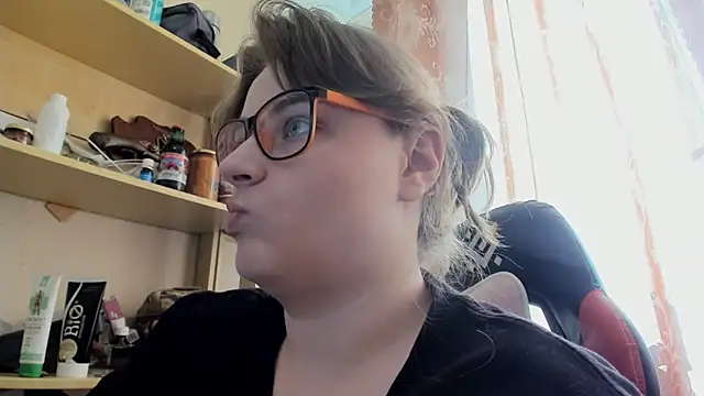 Snapshot of Seductive_She_Wolf chatting on 11, 5, 2026 Seductive She Wolf online show from 11, 5, 2026