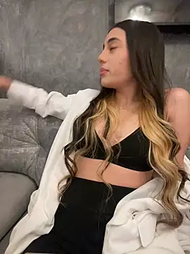 AbyThompson online show from 8, 3, 2025