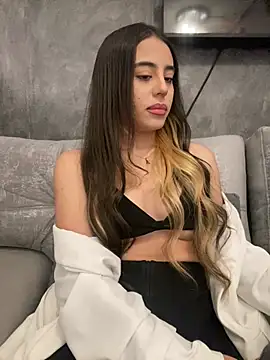 AbyThompson online show from 8, 3, 2025