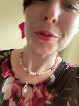 Snapshot of KatieBARBiE98 chatting on 5, 7, 2026 KatieBARBiE98 online show from 5, 7, 2026