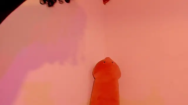 HarleyRedd online show from 14, 2, 2025