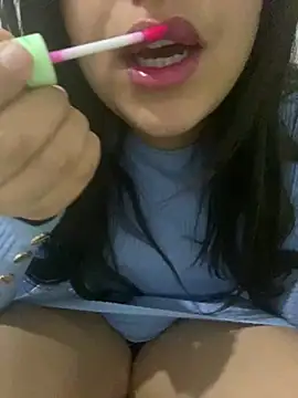 yassminsexy22 online show from 8, 2, 2025