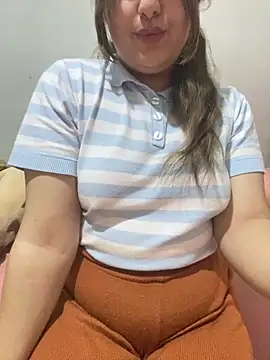 yassminsexy22 online show from 21, 2, 2026