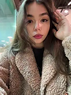 Snapshot of pantyless chatting on 24, 1, 2025 pantyless online show from 24, 1, 2025