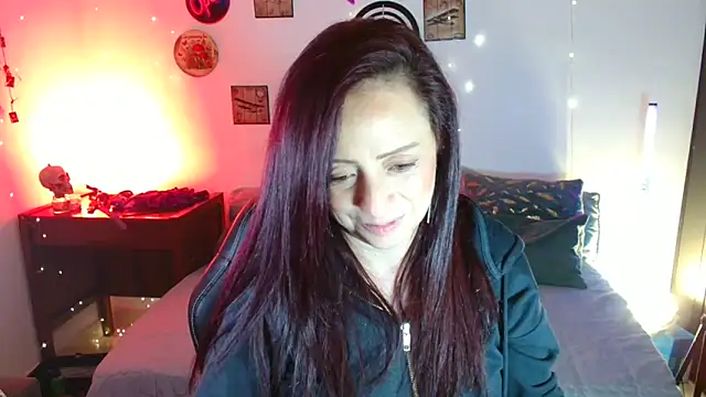 Snapshot of catalinamommyx chatting on 19, 5, 2026 catalinamommyx online show from 19, 5, 2026