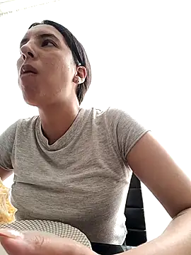 Bonny Klote online show from 15, 10, 2025