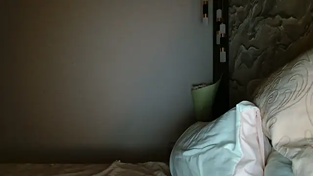 Snapshot of _CattrinaVegas_ chatting on 22, 11, 2025 CattrinaVegas online show from 22, 11, 2025