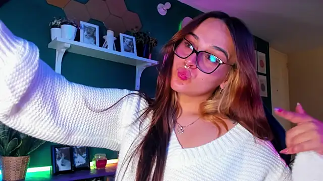 evy orange1 online show from 24, 4, 2026