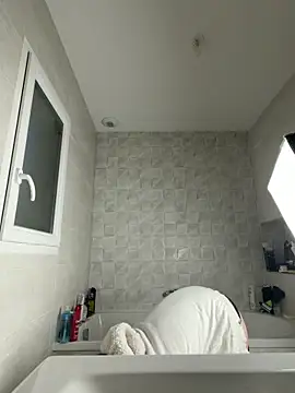 Giuliana baby online show from 23, 4, 2026