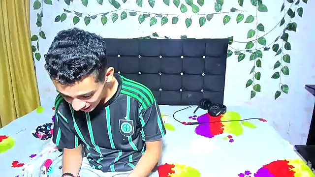 Snapshot of Alexander_and_Xiao chatting on 9, 12, 2024 Alexander and Xiao online show from 9, 12, 2024