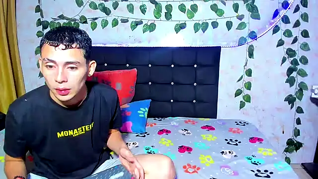 Snapshot of Alexander_and_Xiao chatting on 21, 1, 2025 Alexander and Xiao online show from 21, 1, 2025