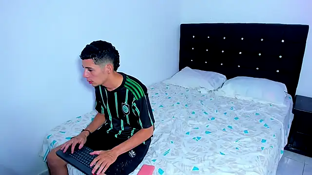 Snapshot of Alexander_and_Xiao chatting on 31, 1, 2025 Alexander and Xiao online show from 31, 1, 2025